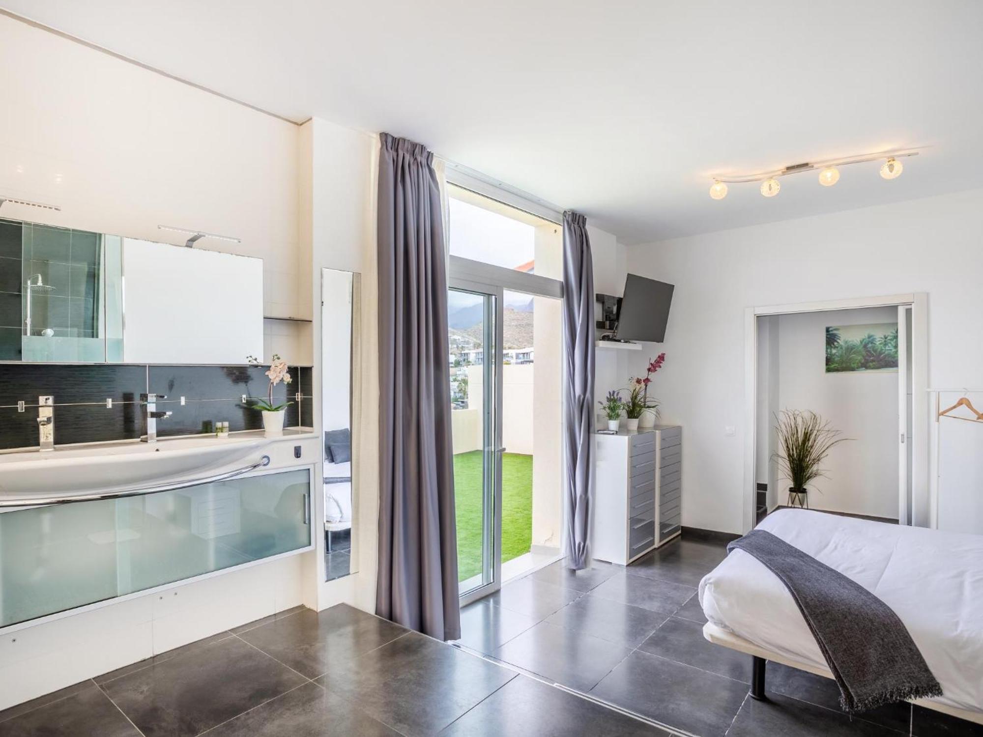 Villa Olbia Charming Dreamview With Jacuzzi Costa Adeje  Zewnętrze zdjęcie